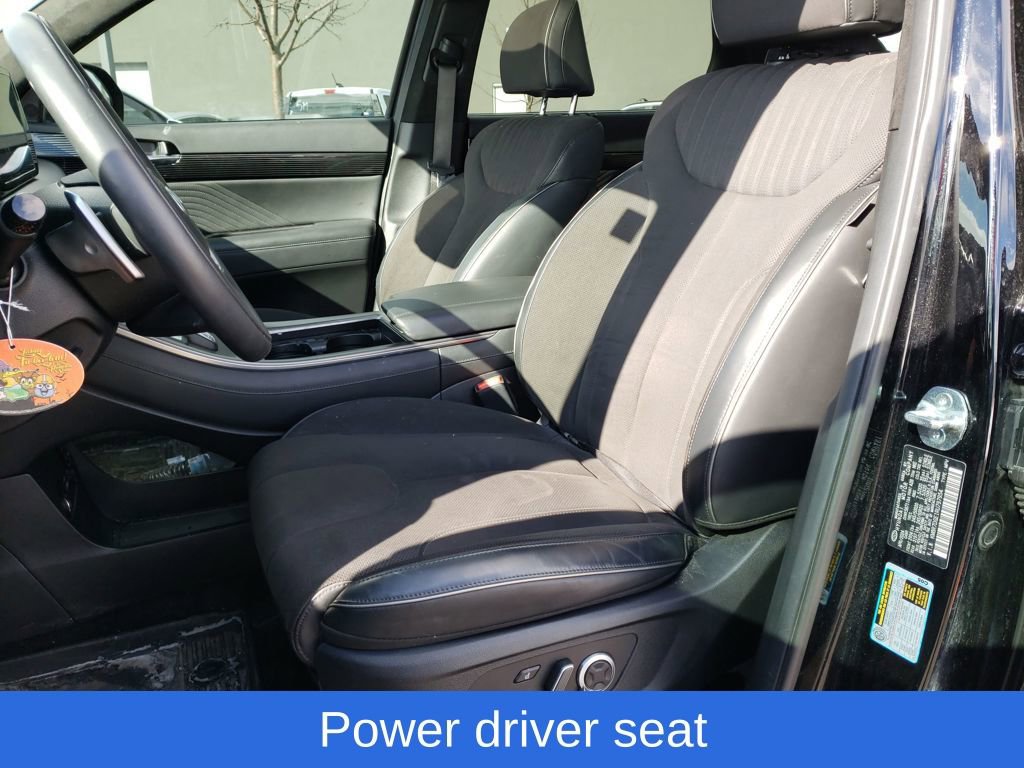 Used 2024 Hyundai Palisade Calligraphy image 17