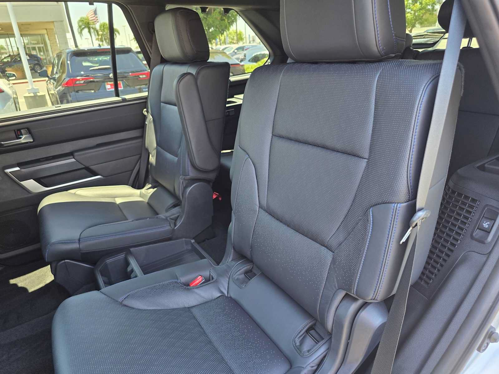 Certified 2024 Toyota Sequoia Platinum AWD/4WD image 18