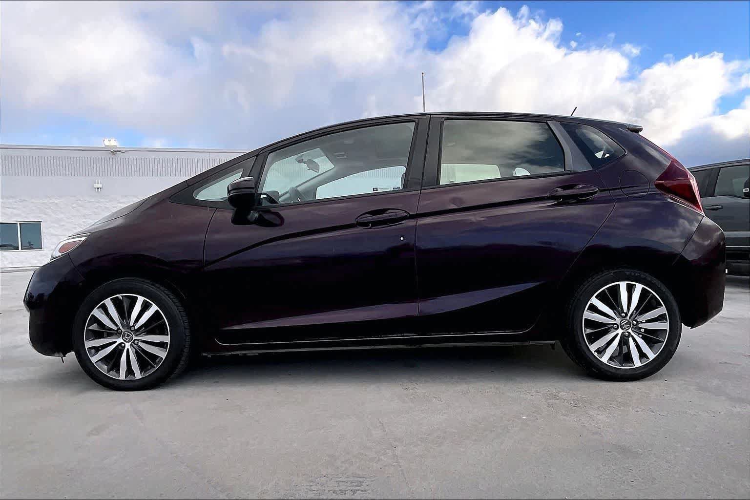 Used 2017 Honda Fit EX image 3