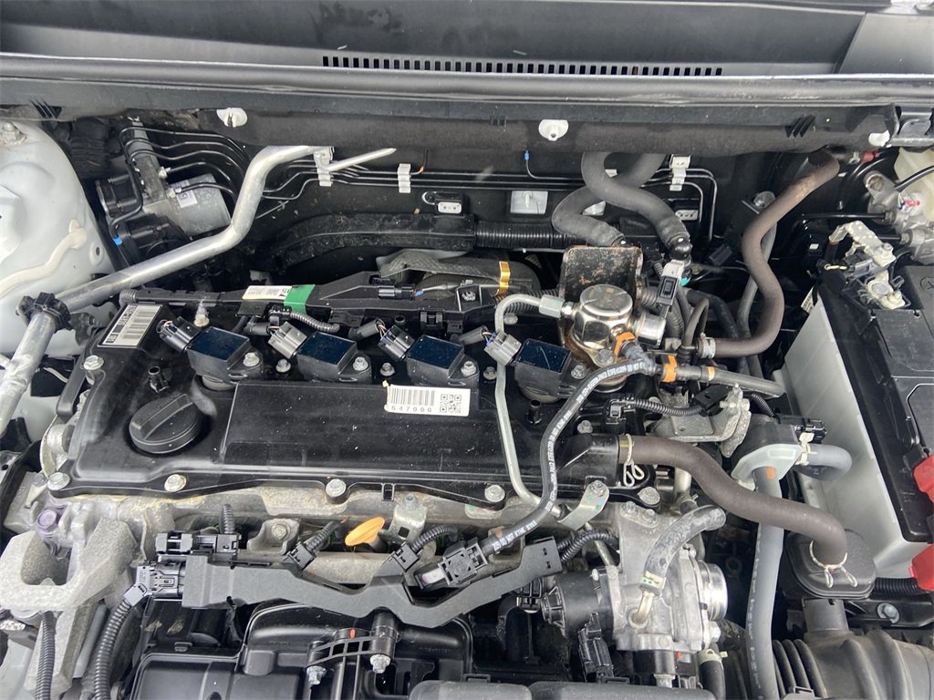 Used 2022 Toyota RAV4 LE image 29