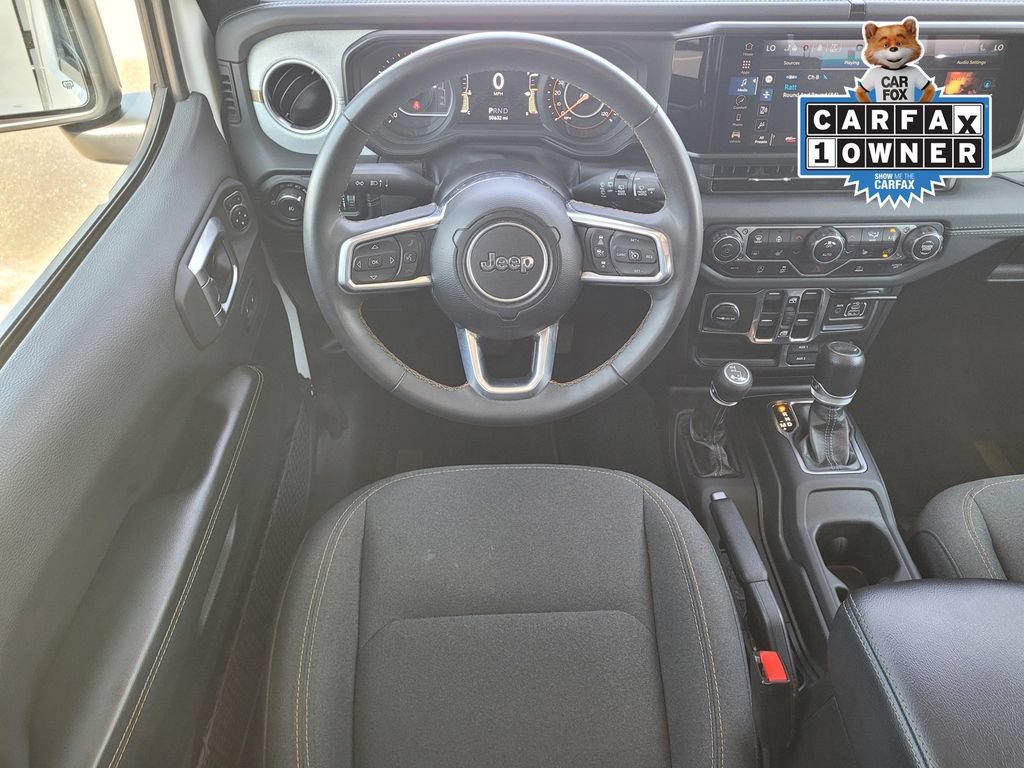 Used 2024 Jeep Wrangler Unlimited Sahara AWD/4WD image 15