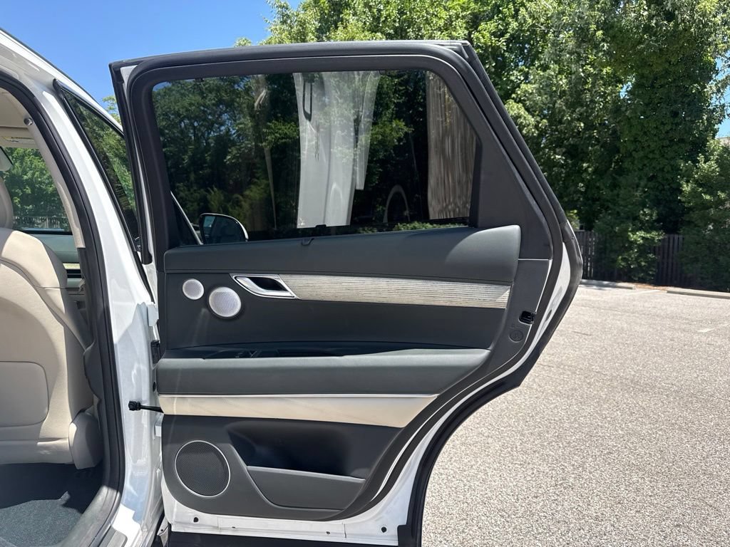 Certified 2025 Genesis GV80 2.5T Advanced AWD/4WD image 28