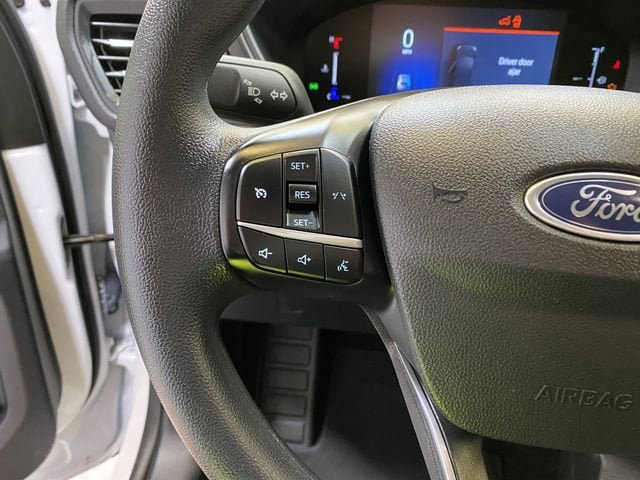 Used 2025 Ford Escape Active image 32