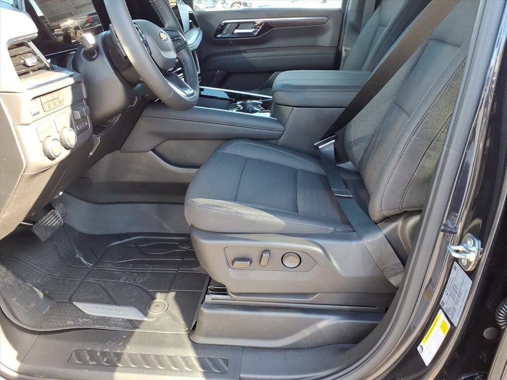 New 2026 Chevrolet Tahoe LS w/ LPO, Dark Essentials Package AWD/4WD image 11
