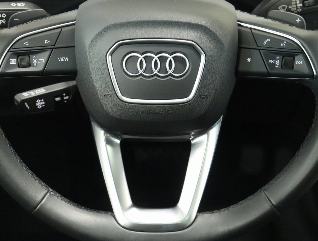 Certified 2022 Audi Q7 3.0T Premium Plus AWD/4WD image 17