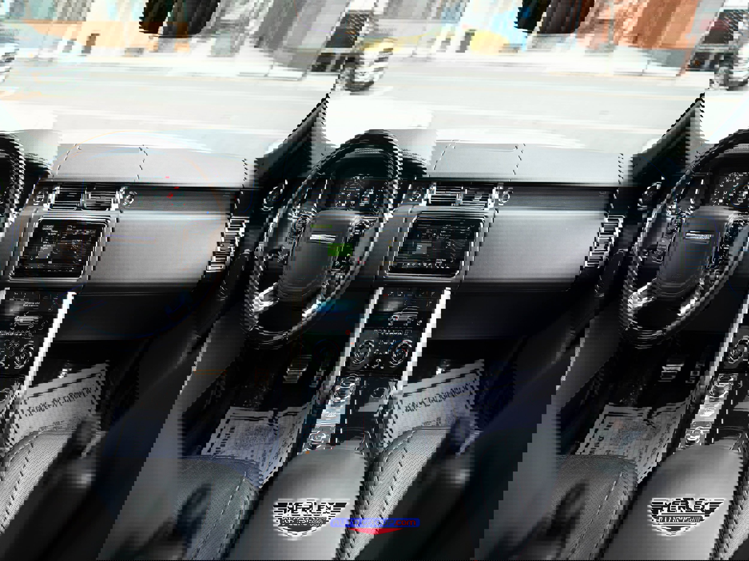 Used 2018 Land Rover Range Rover Long Wheelbase Supercharged image 14