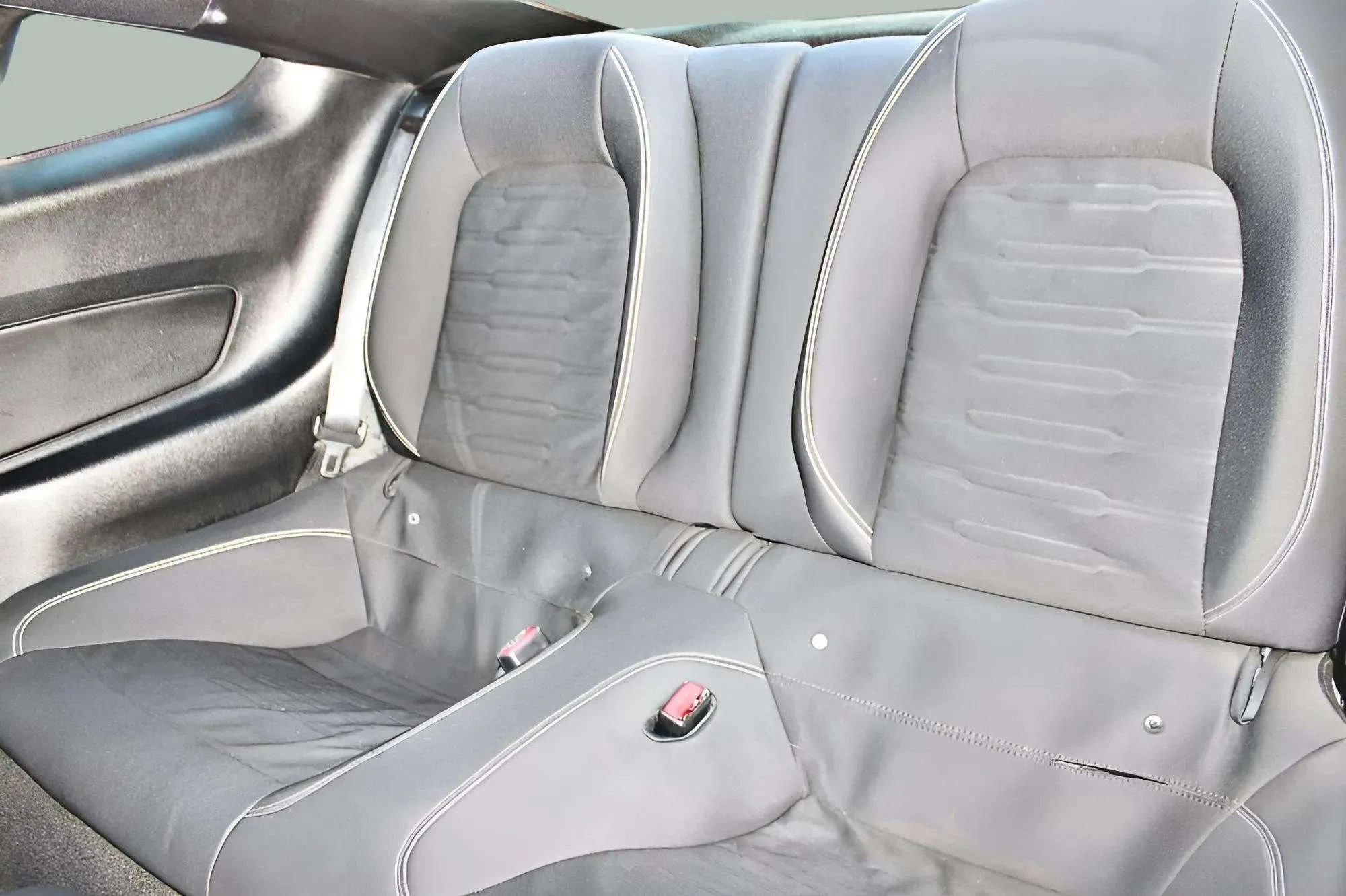 Used 2016 Ford Mustang Coupe image 23