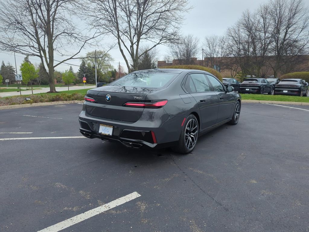 New 2025 BMW 760i xDrive w/ Executive Package image 7