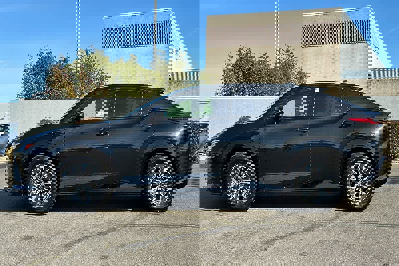 Certified 2025 Lexus RZ 300e w/ Accessory Package (Z2) image 9