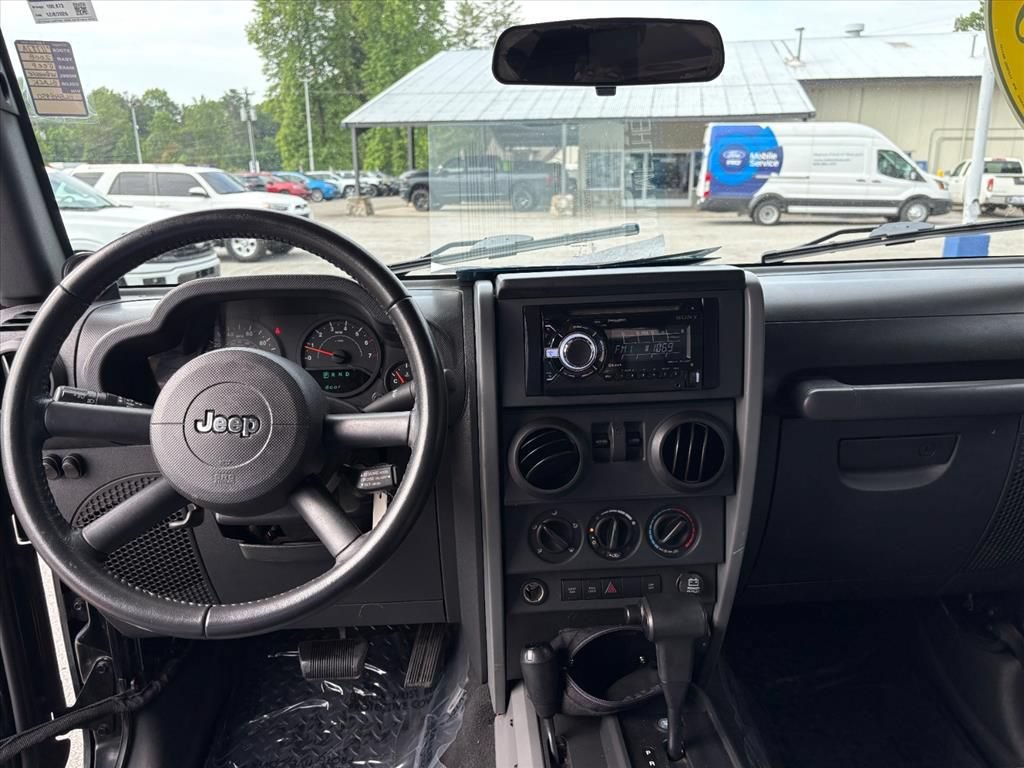 Used 2008 Jeep Wrangler X AWD/4WD image 7