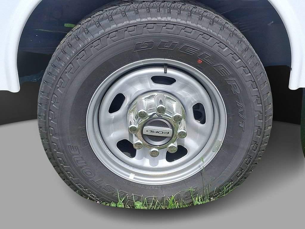 New 2026 Ford F350 XL w/ XL Chrome Package AWD/4WD image 3