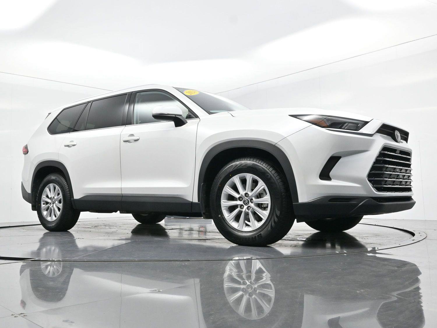 Used 2024 Toyota Grand Highlander XLE image 49