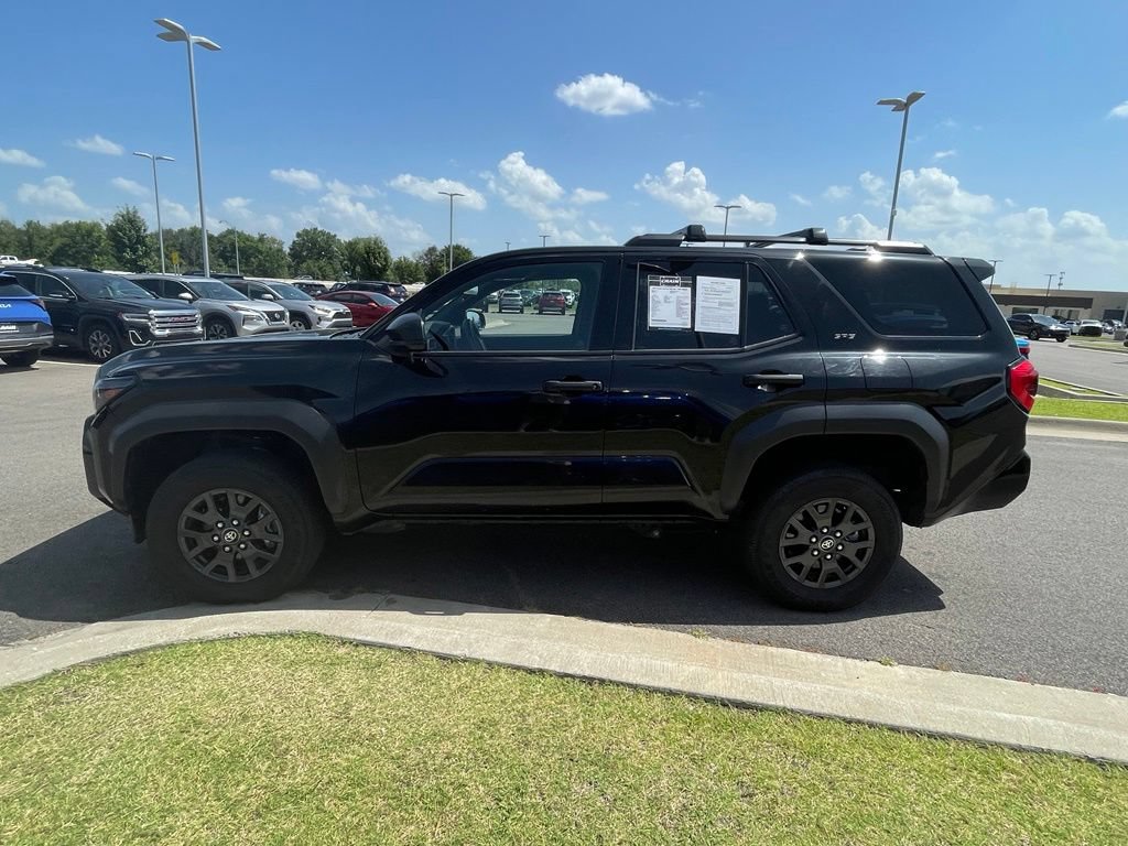 Used 2025 Toyota 4Runner SR5 AWD/4WD image 4
