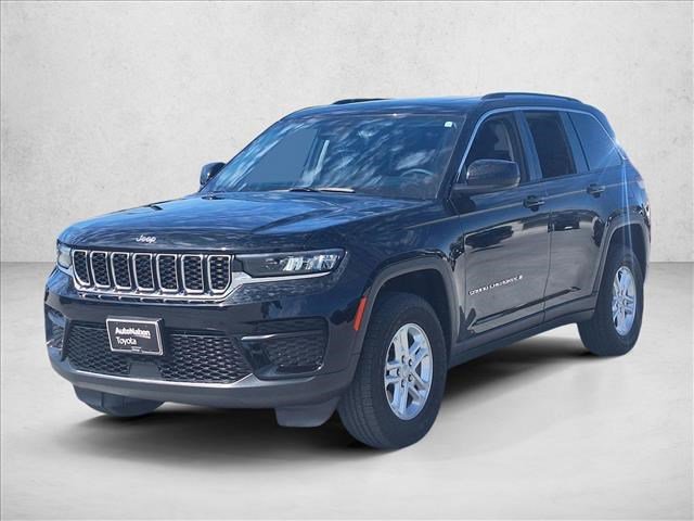 Used 2023 Jeep Grand Cherokee Laredo w/ Luxury Tech Group I