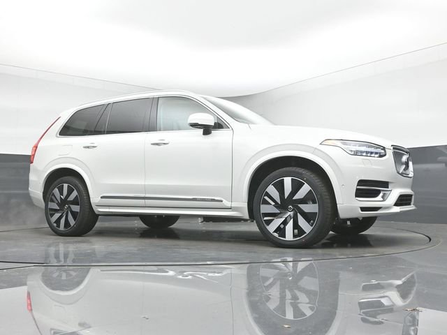 Used 2024 Volvo XC90 T8 Plus image 37