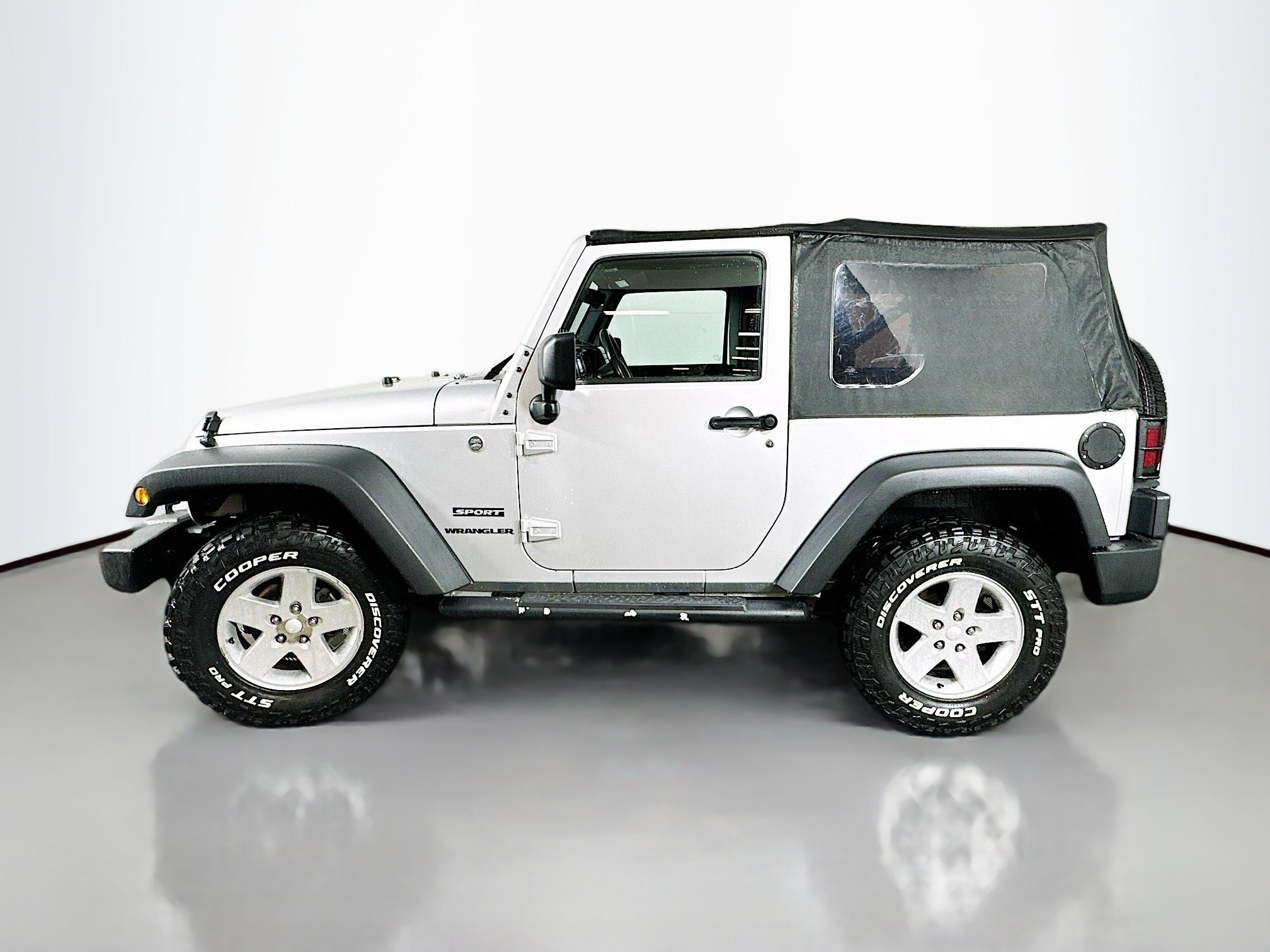 Used 2011 Jeep Wrangler Sport AWD/4WD image 4