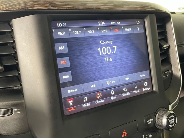 Used 2020 RAM 1500 Laramie AWD/4WD image 7