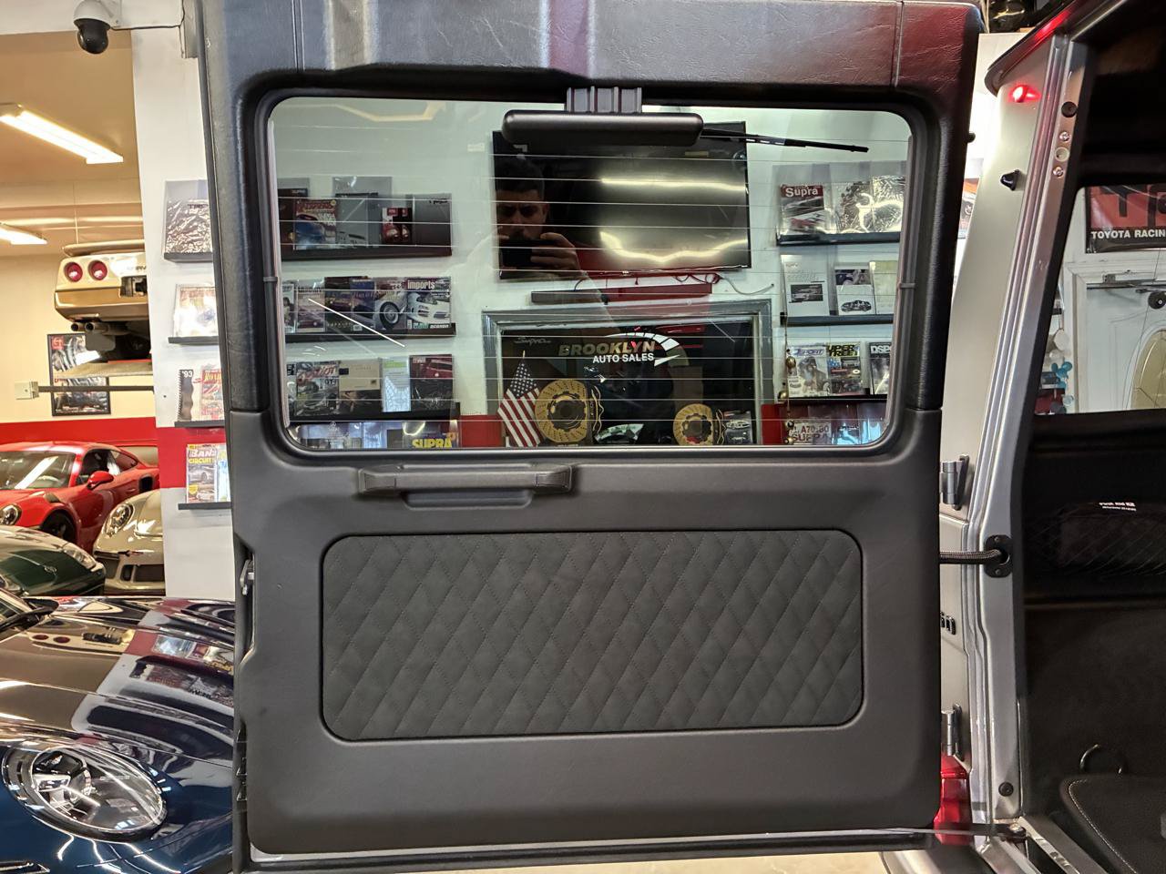 Used 2018 Mercedes-Benz G 550 Squared image 26