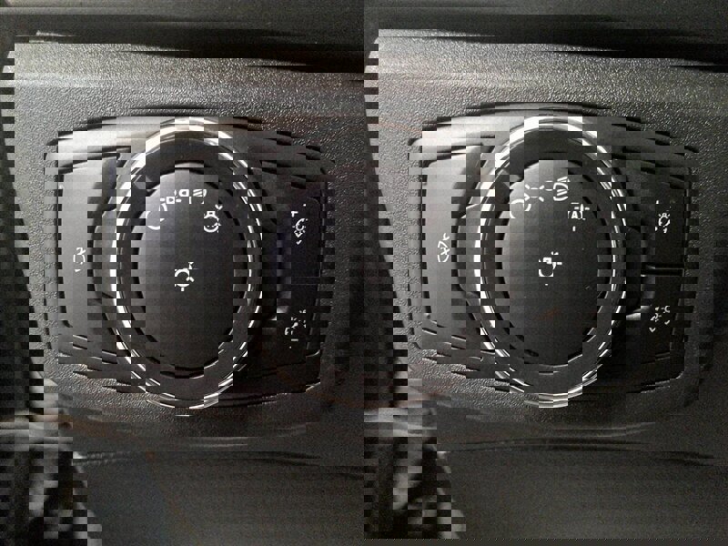 Used 2014 Ford Fusion SE w/ Equipment Group 201A image 22