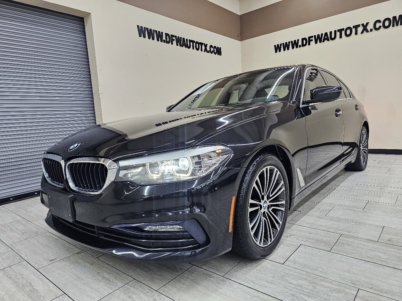 Used 2018 BMW 530i image 2