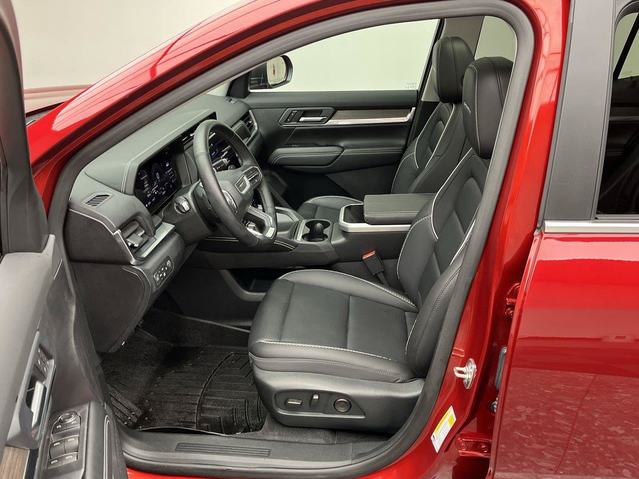 Certified 2026 GMC Terrain Denali AWD/4WD image 3