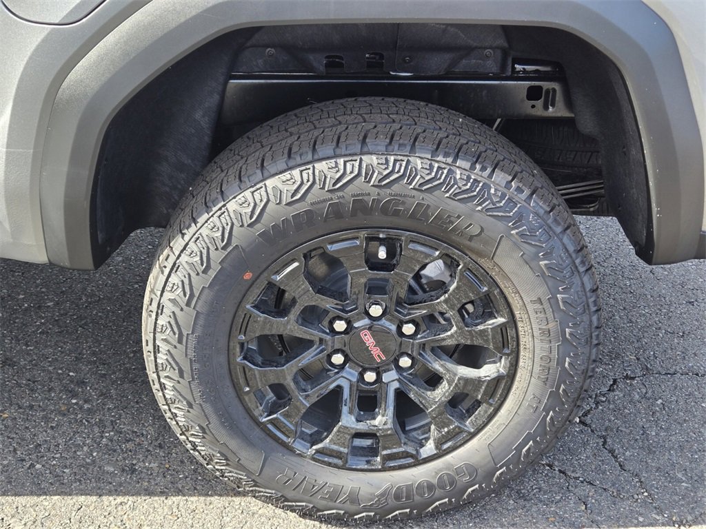 New 2026 GMC Canyon Elevation w/ Convenience Package image 8