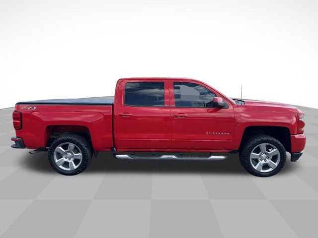 Used 2018 Chevrolet Silverado 1500 LT w/ All Star Edition image 4