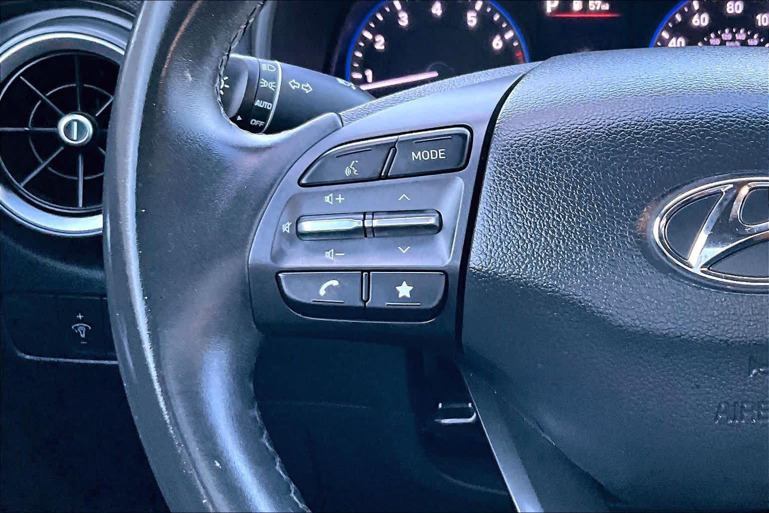 Used 2022 Hyundai Kona SEL w/ Convenience Package FWD image 24