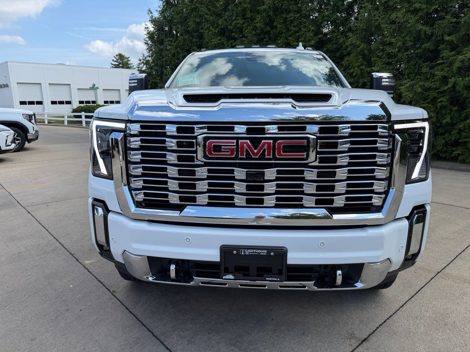 New 2026 GMC Sierra 3500 Denali w/ Denali Reserve Package AWD/4WD image 6