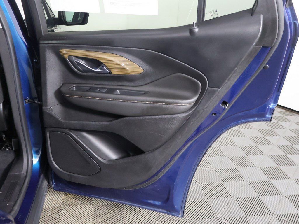 Used 2020 GMC Terrain SLE FWD image 22