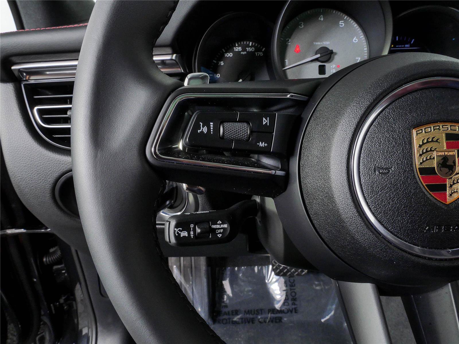 Used 2025 Porsche Macan S AWD/4WD image 10