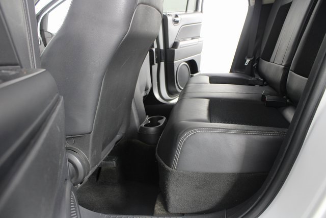 Used 2014 Jeep Compass Sport w/ Power Value Group image 14