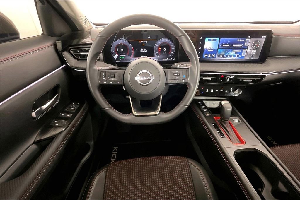 Certified 2025 Nissan Kicks SR FWD image 6