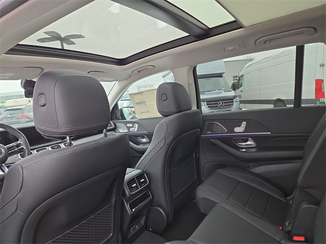 New 2026 Mercedes-Benz GLS 450 4MATIC image 30