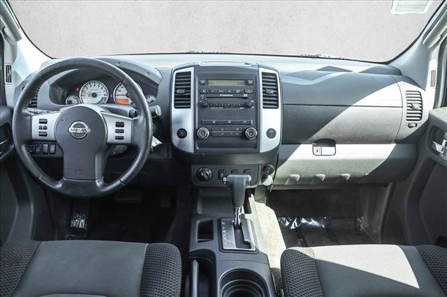 Used 2012 Nissan Frontier PRO-4X AWD/4WD image 18