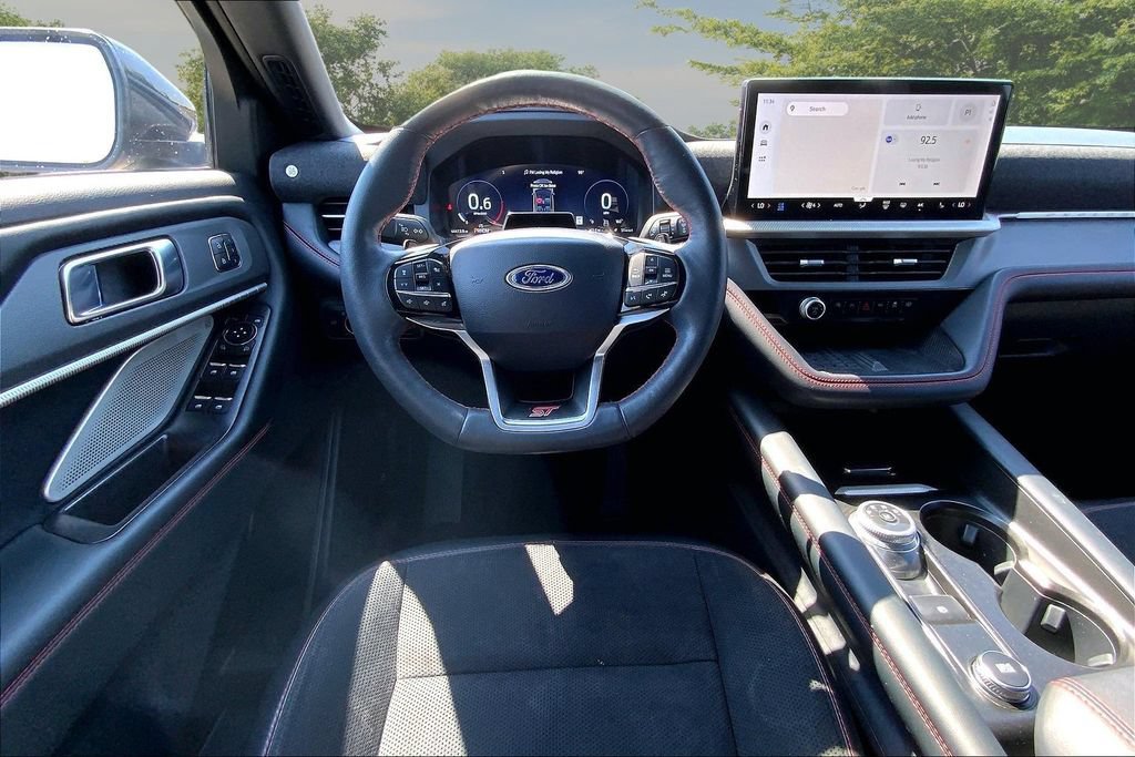 Used 2025 Ford Explorer ST AWD/4WD image 8