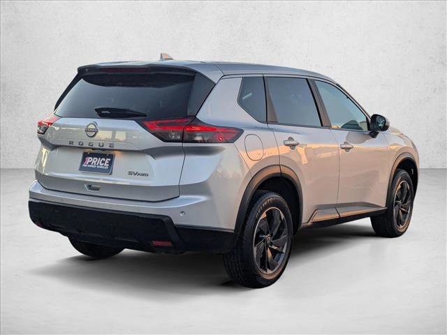 Used 2024 Nissan Rogue SV image 5