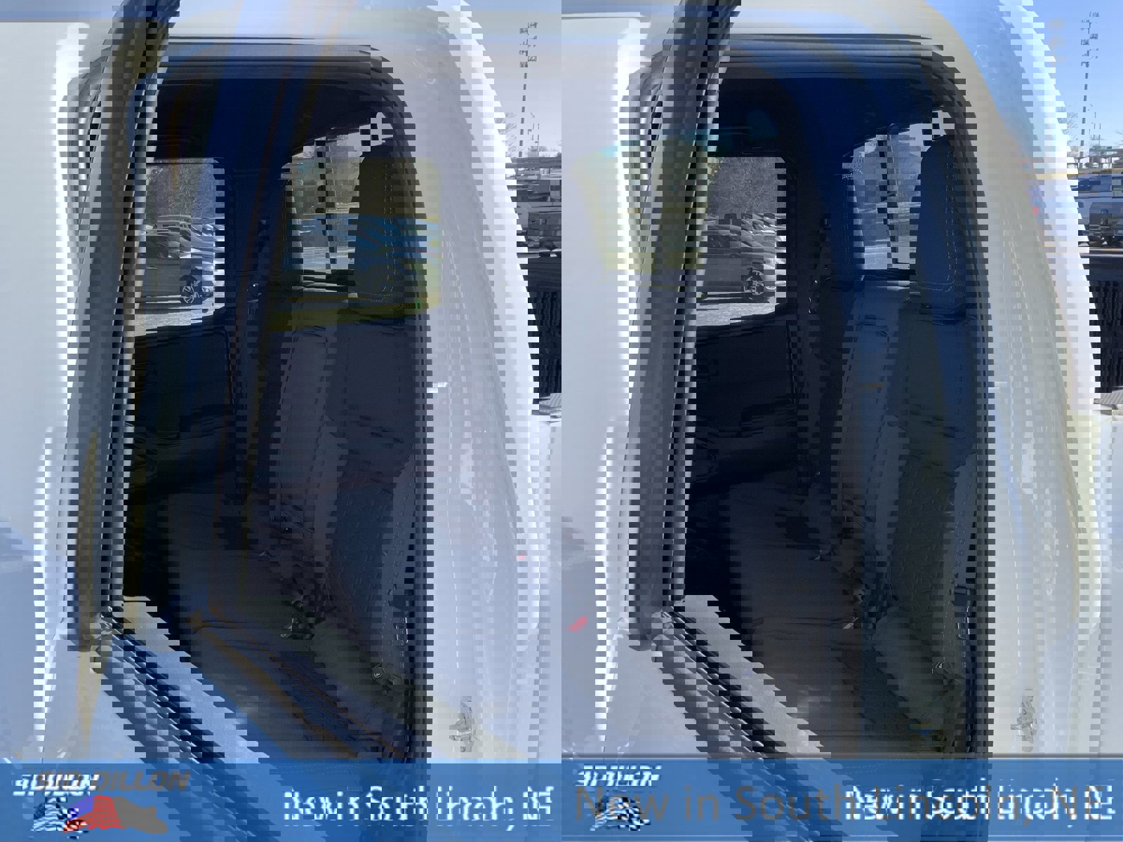 New 2026 Nissan Frontier SV w/ All-Weather Content Package image 10