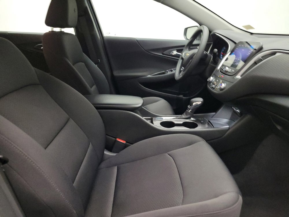 Used 2021 Chevrolet Malibu LS FWD image 21
