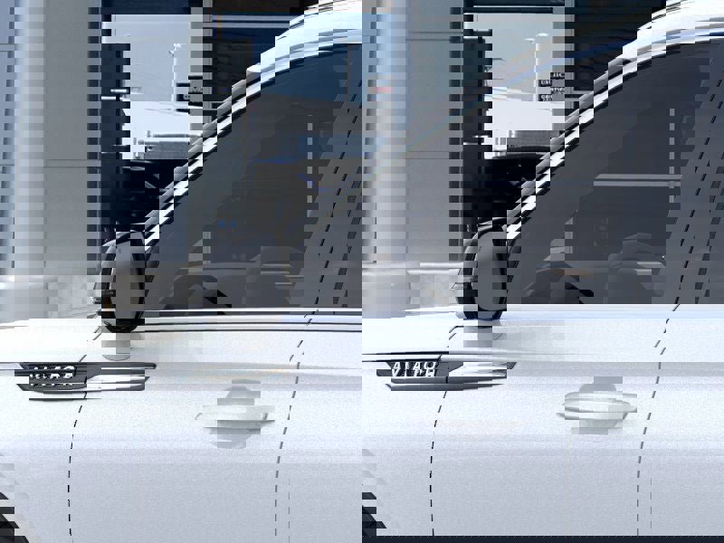 New 2025 Lincoln Aviator AWD image 20