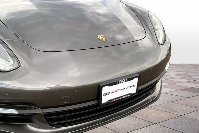 Used 2018 Porsche Panamera 4 w/ Premium Package Plus AWD/4WD image 30
