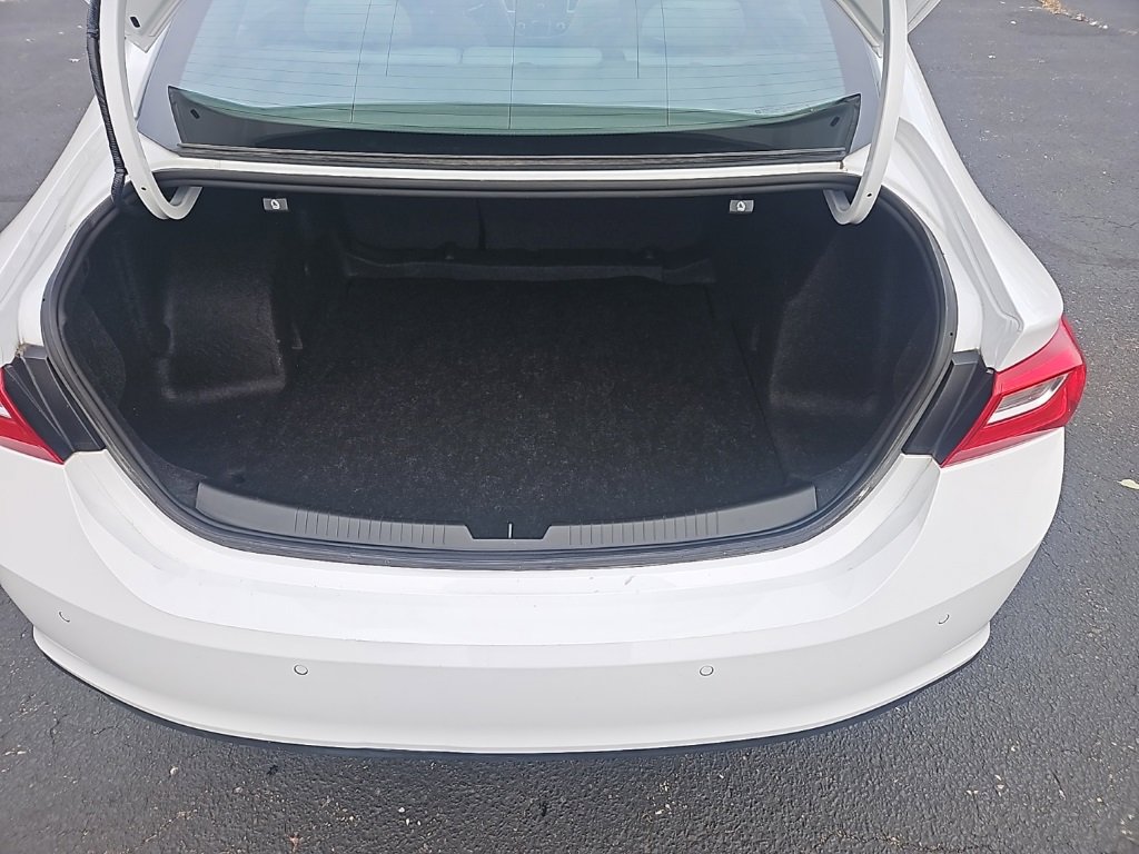 Used 2024 Chevrolet Malibu LT image 26