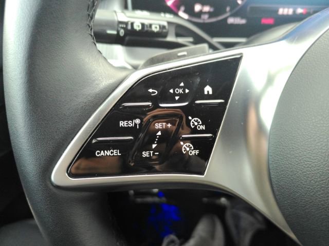 Used 2024 Mercedes-Benz GLC 300 image 35