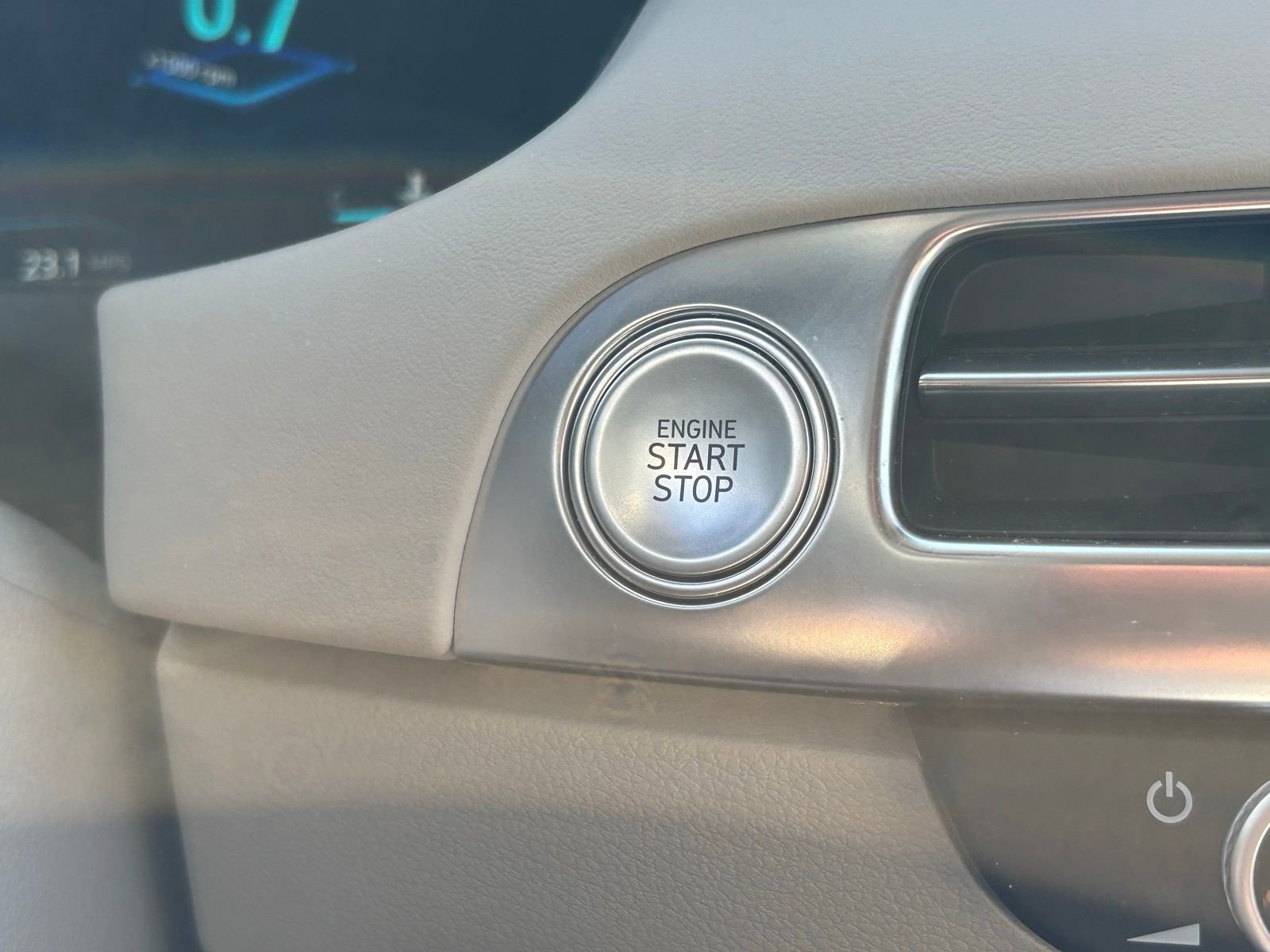 Used 2025 Hyundai Palisade Calligraphy image 10