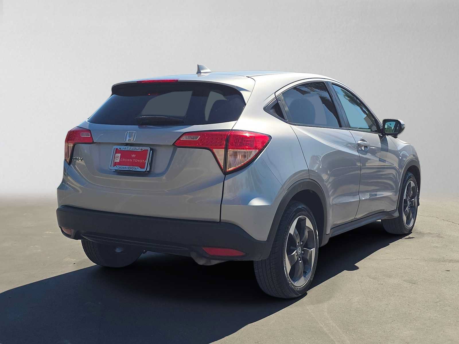 Used 2018 Honda HR-V EX image 3