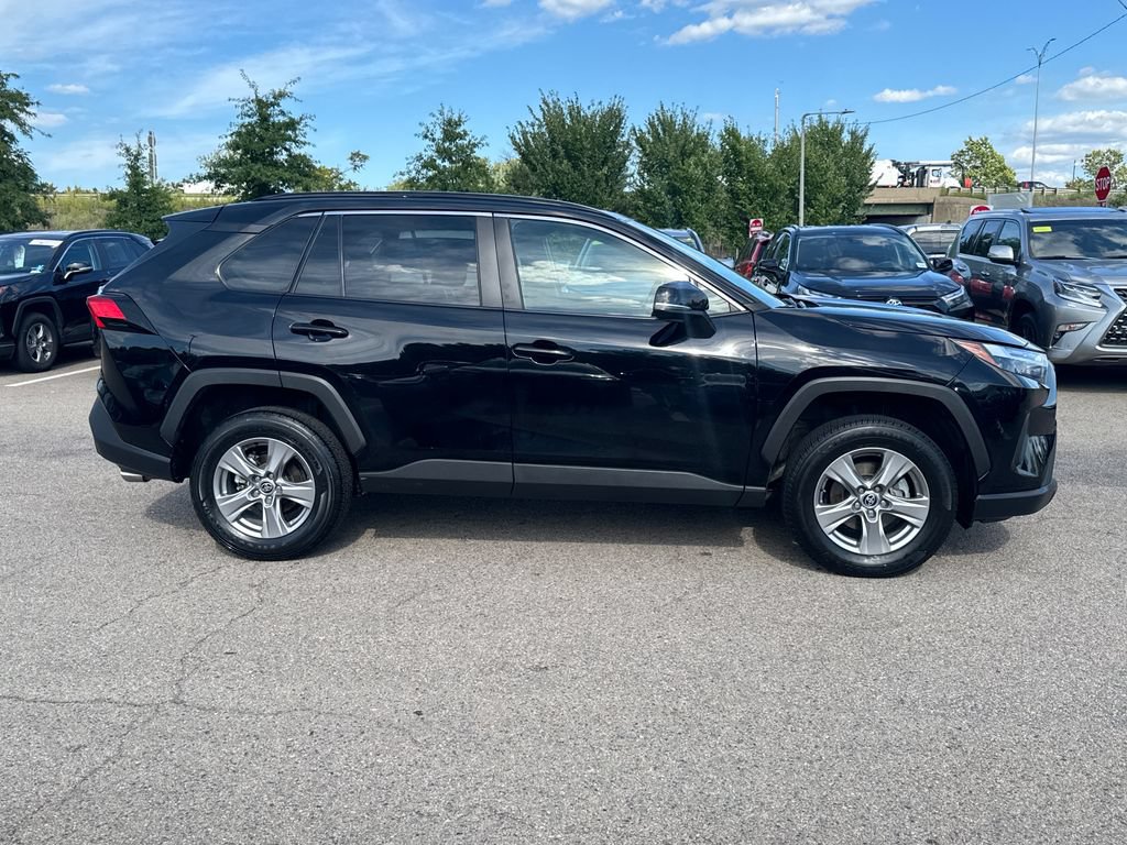 Used 2024 Toyota RAV4 XLE FWD image 9