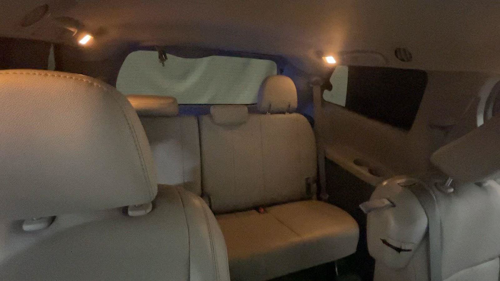 Used 2018 Toyota Sienna XLE FWD image 25