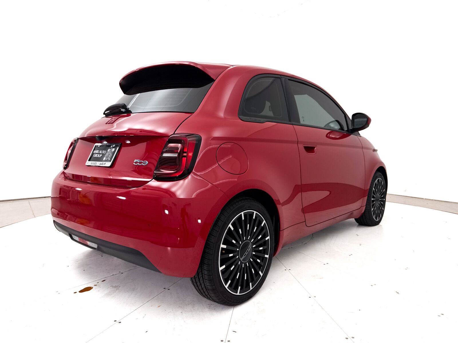 Used 2024 FIAT 500 e (RED) FWD image 15