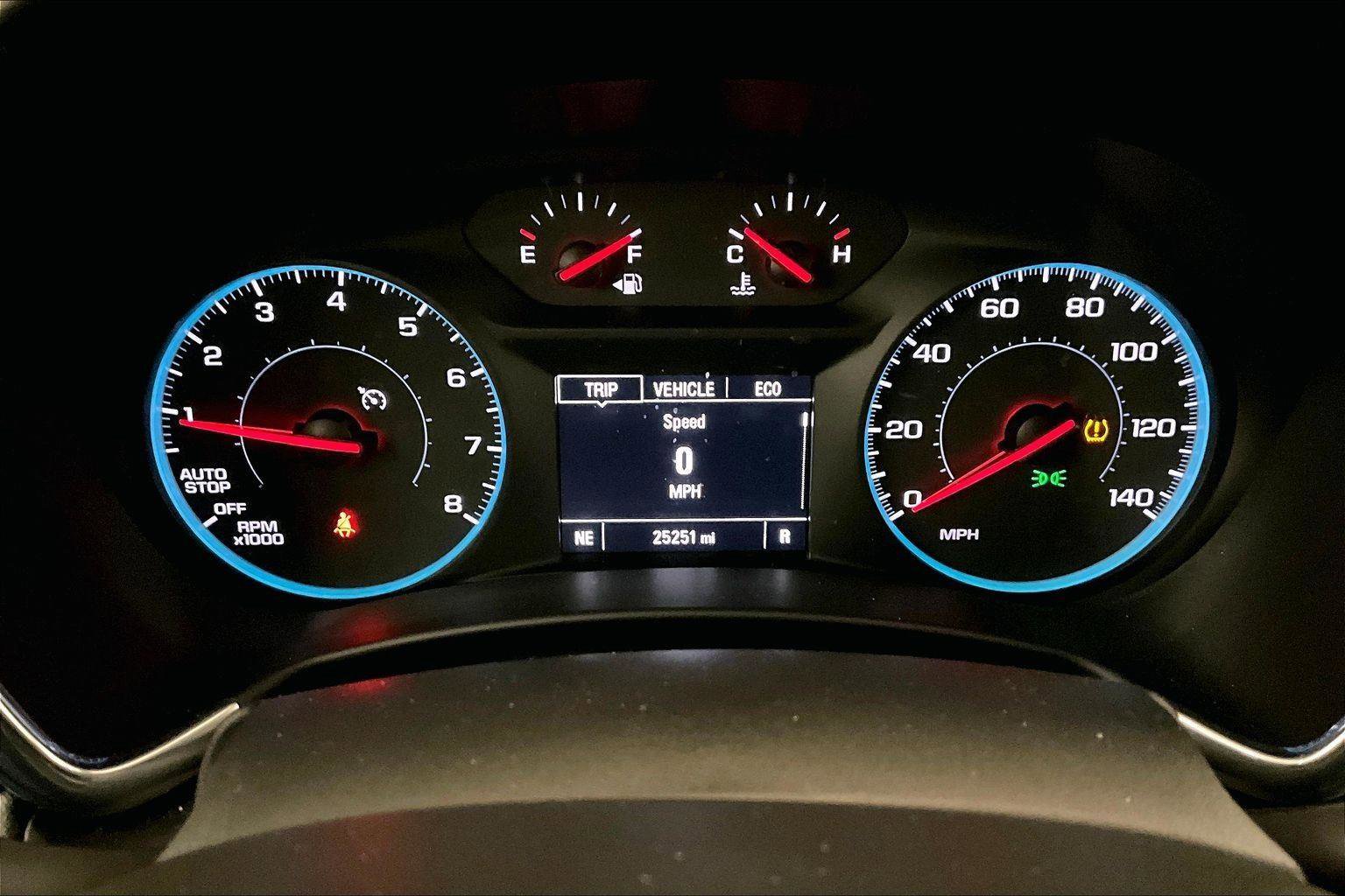 Used 2018 Chevrolet Equinox LT image 19