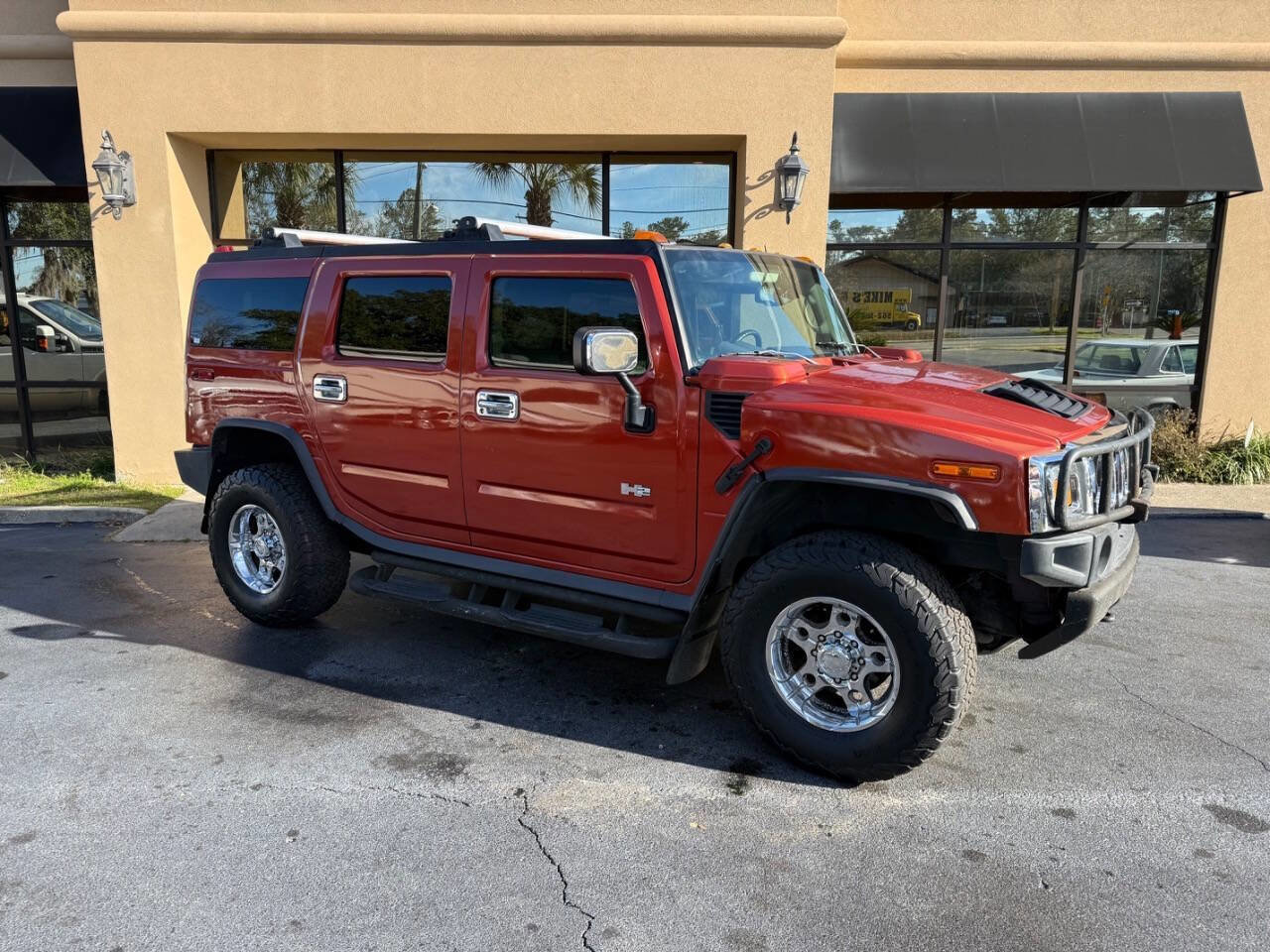 Used 2003 HUMMER H2 w/ Preferred Equipment Group image 4